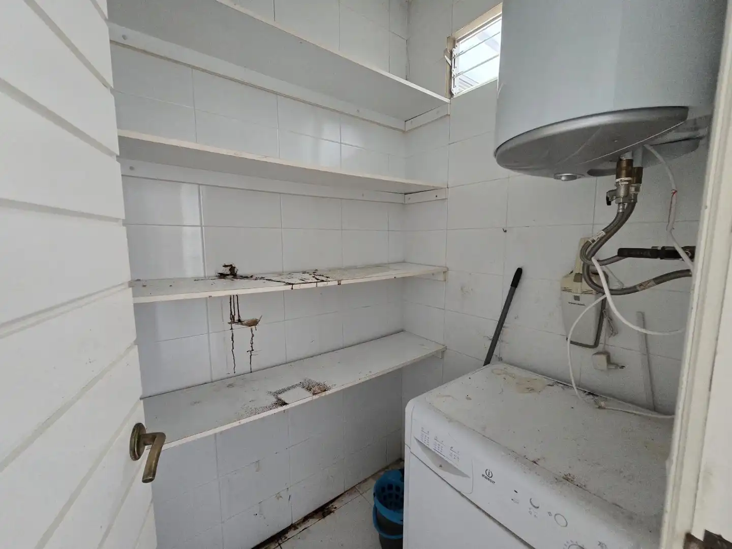 Haus oder Chalet zum Verkauf in Benidorm mit Privatgarten, Terrasse und Abstellraum