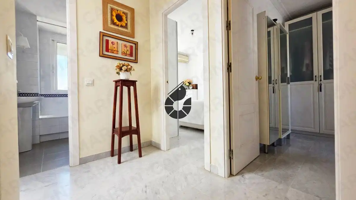 Casa adosada en venta en Castilleja de la Cuesta con Aire acondicionado y Balcón