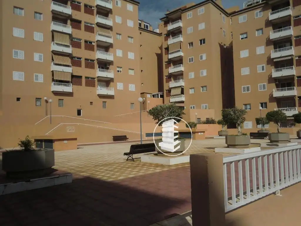 Vista exterior de Piso de alquiler en Candelaria con Jardín privado, Terraza y Piscina