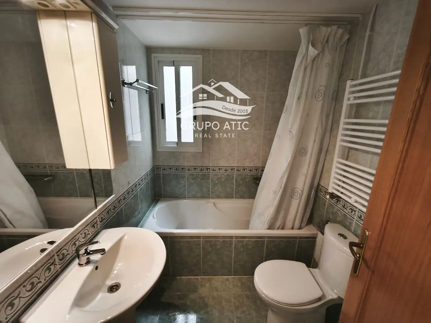 Baño de Apartamento en venta en Burriana / Borriana con Calefacción, Terraza y Amueblado