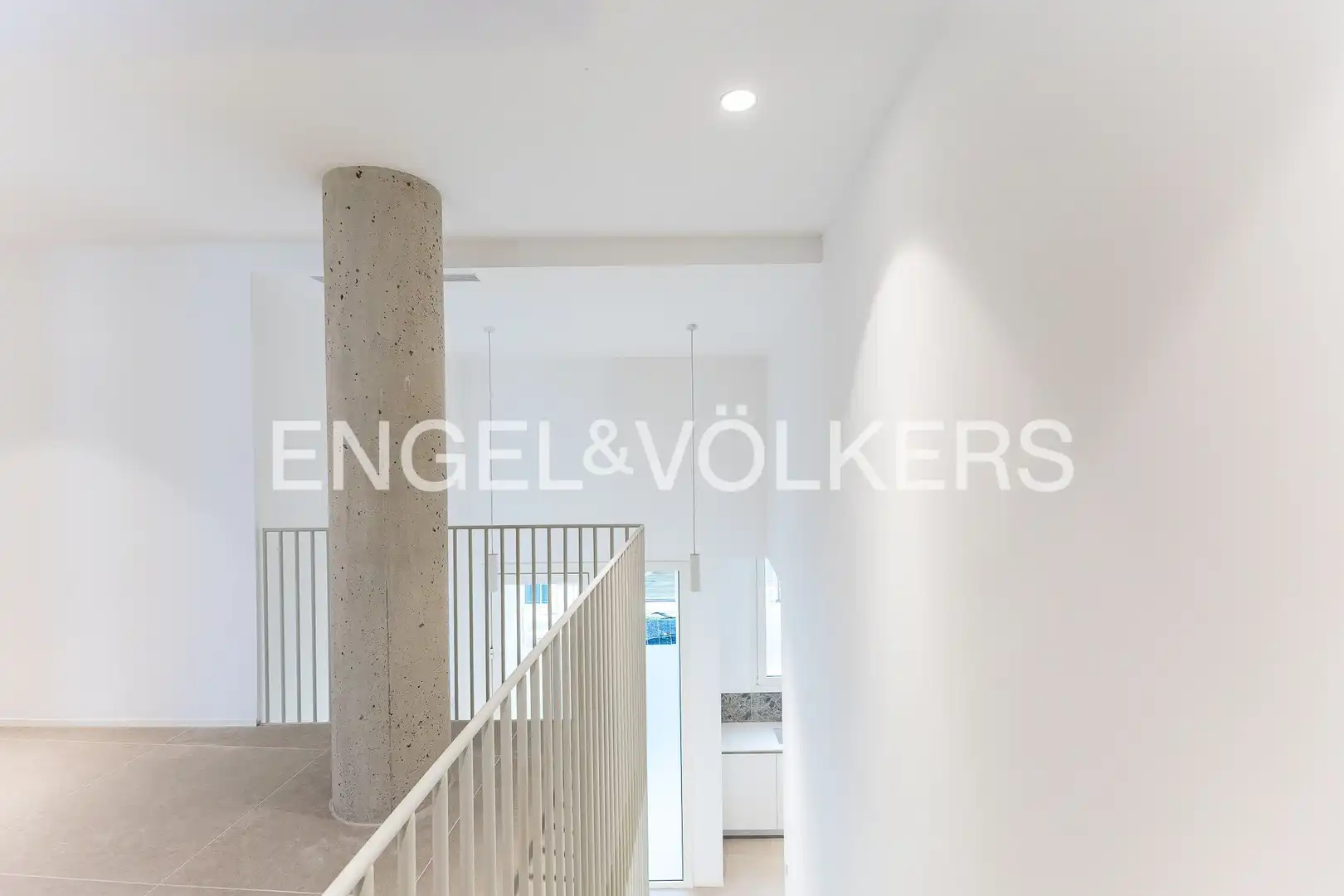 Wohnung zum Verkauf in L'Hospitalet de Llobregat mit Klimaanlage, Heizung und Terrasse