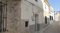 Exterior view of House or chalet for sale in Almendros