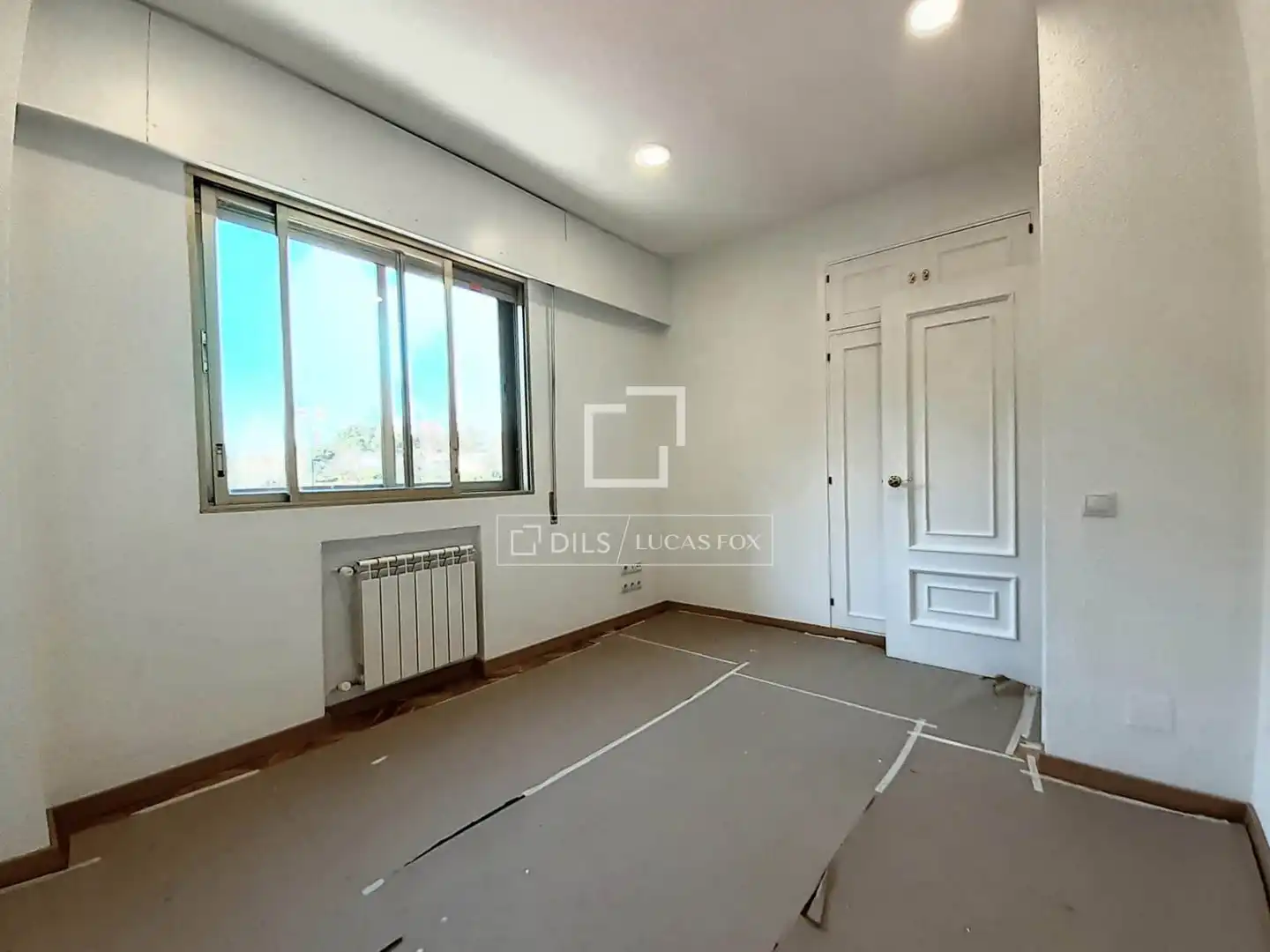 Bedroom of Flat for rent in Madrid  with Air Conditioner, Heating and Private garden