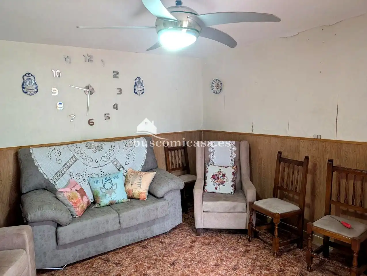 Sala d'estar de Casa adosada en venda en Jaén amb Aire condicionat, Terrassa i Balcó
