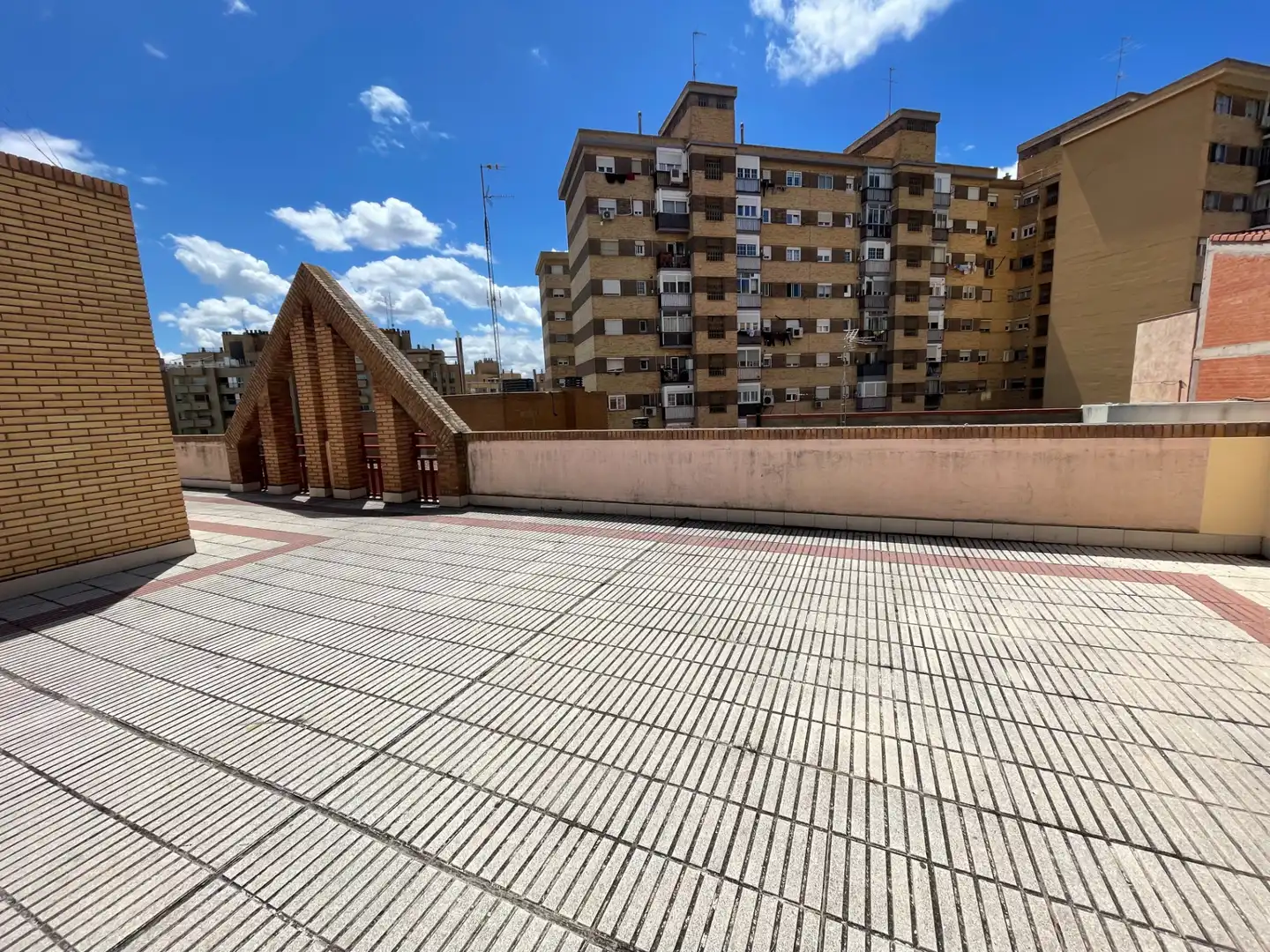 Terraza de Piso en venta en Zaragoza con Aire acondicionado, Calefacción y Jardín privado