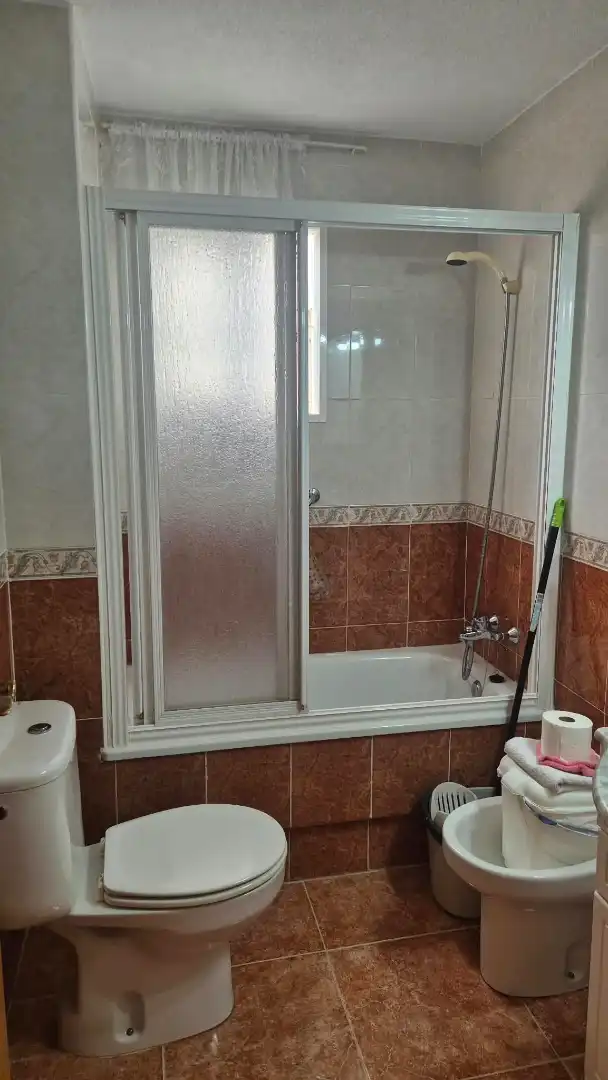Badezimmer von Wohnung zur Miete in Centro