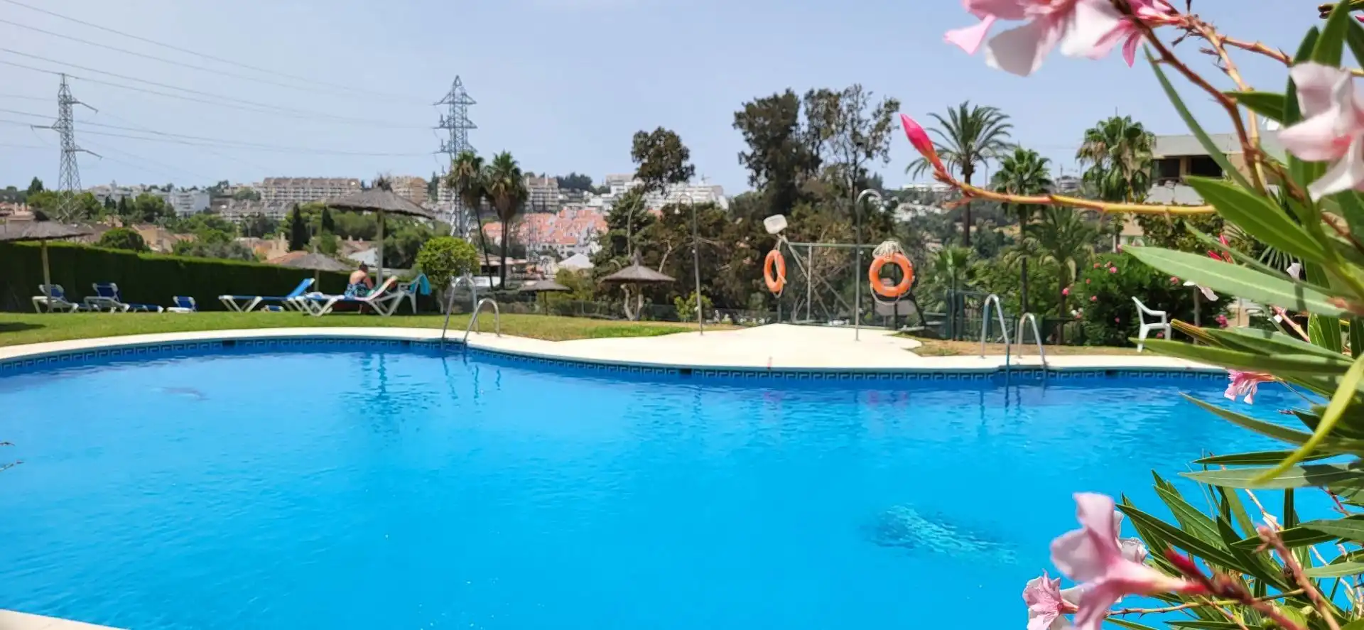 Swimming pool of Flat for rent in Marbella  with Air Conditioner, Heating and Terrace
