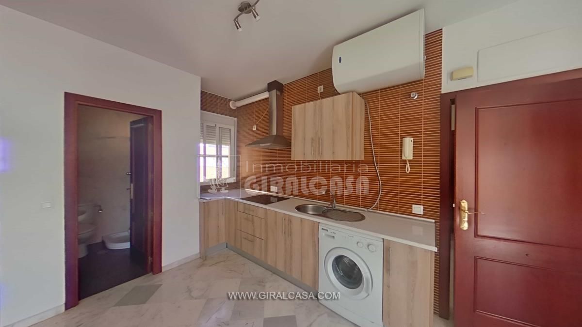 Cocina de Ático en venta en Alcalá de Guadaira con Aire acondicionado, Terraza y Trastero