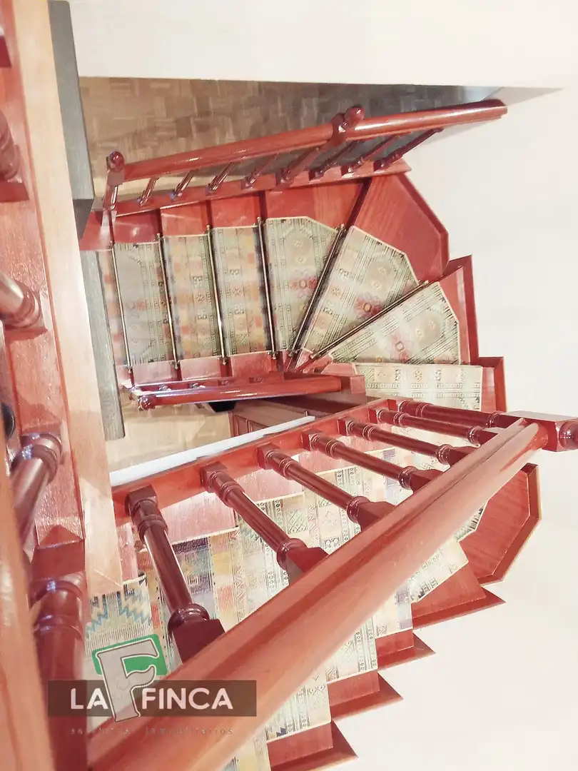 Dúplex en venta en Oviedo  con Calefacción, Parquet y Trastero
