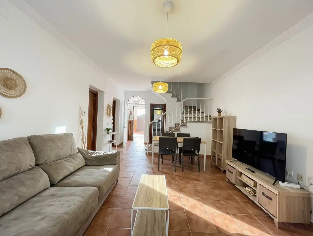 Terraced house with pool for sale in El Rompido, imagen 3