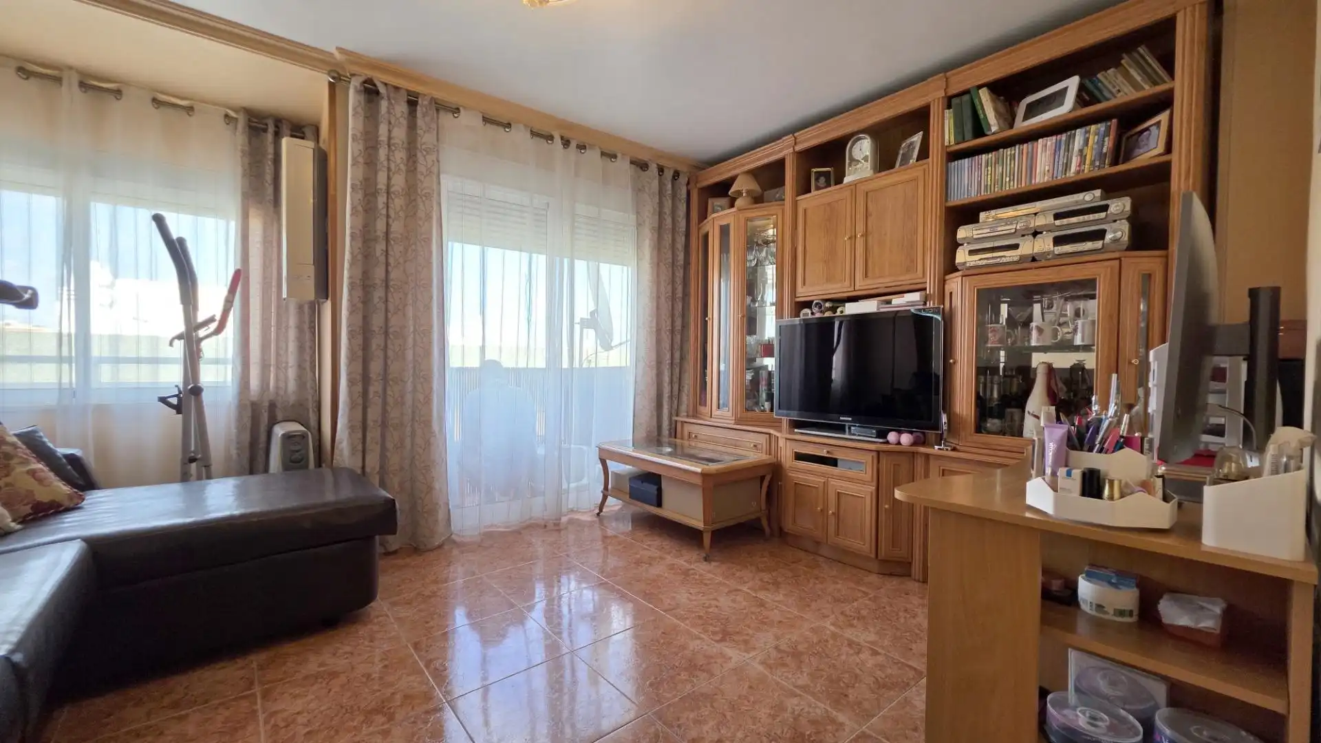 Sala d'estar de Pis en venda en Alicante / Alacant amb Aire condicionat, Moblat i Balcó