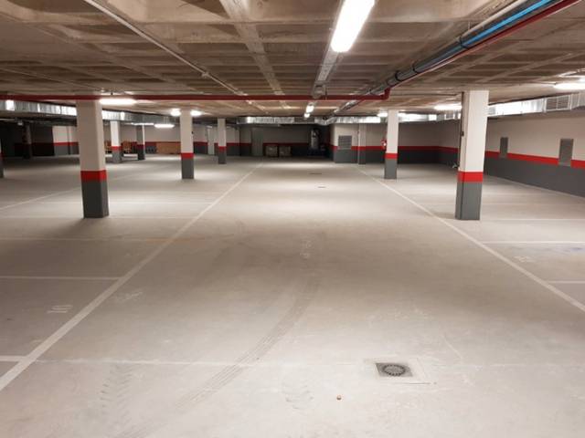 Garaje en Alquiler en Calle de Beatriz de Bobadilla, 6 en Ciudad Universitaria