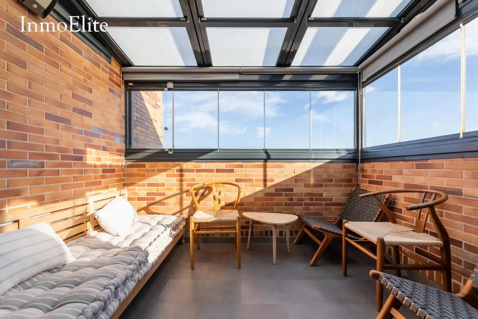 Terrasse von Dachboden zum Verkauf in Majadahonda mit Klimaanlage, Heizung und Parkett