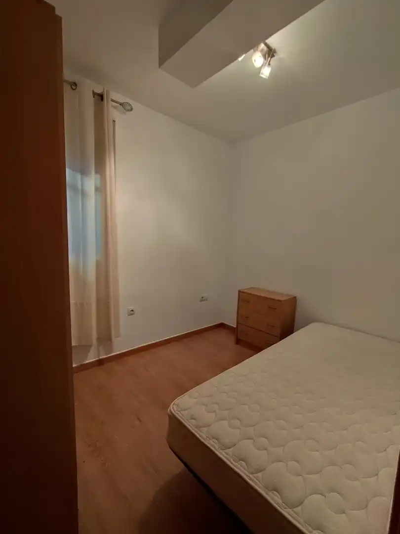 Schlafzimmer von Wohnung zum Verkauf in Cájar mit Möbliert und Balkon