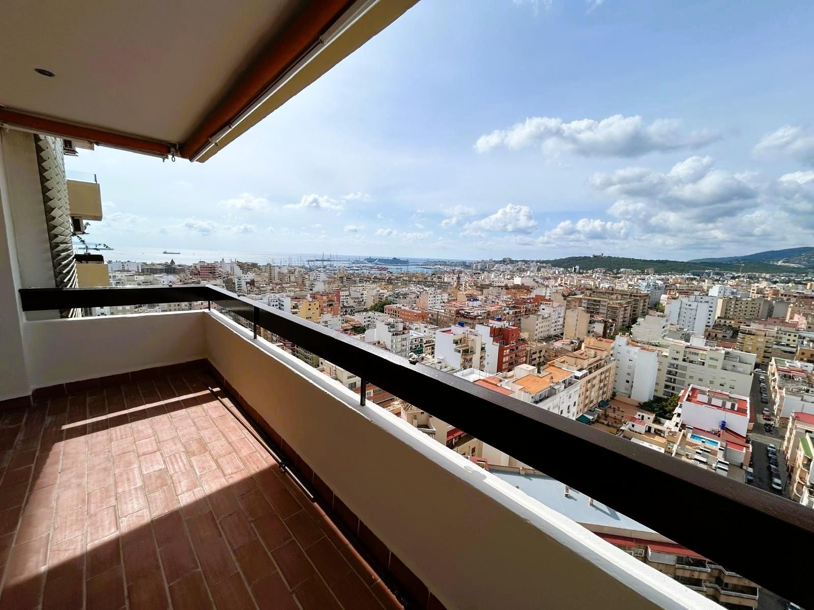 Balcony of Flat for sale in  Palma de Mallorca  with Air Conditioner, Heating and Terrace