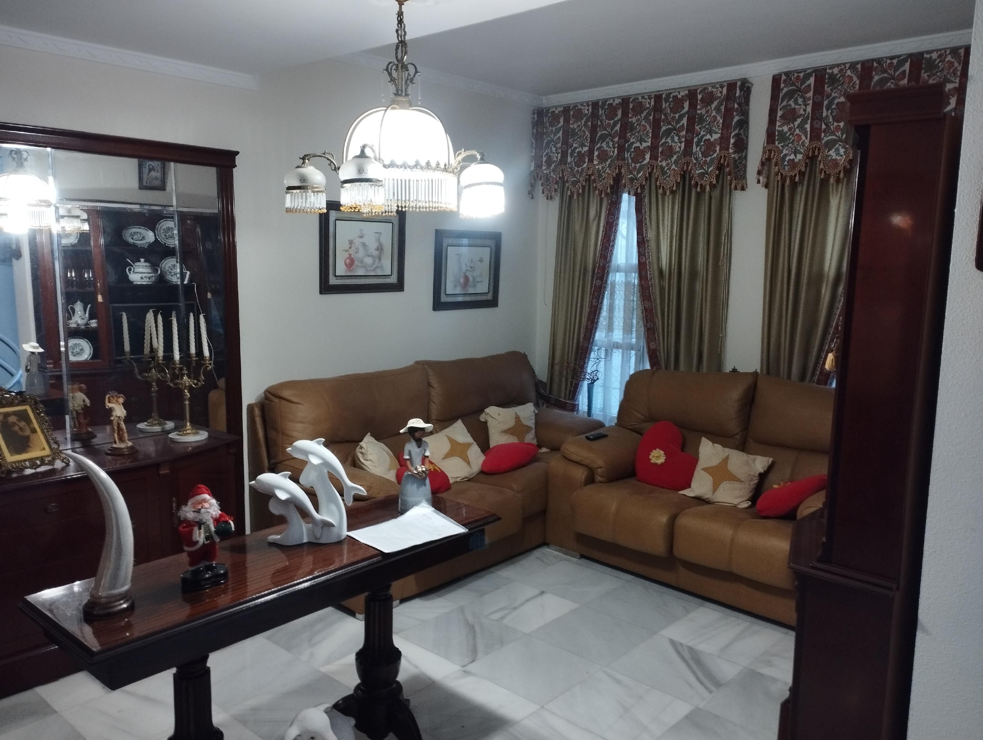 Single-family semi-detached for sale in Puertas del sur - Guadabajaque