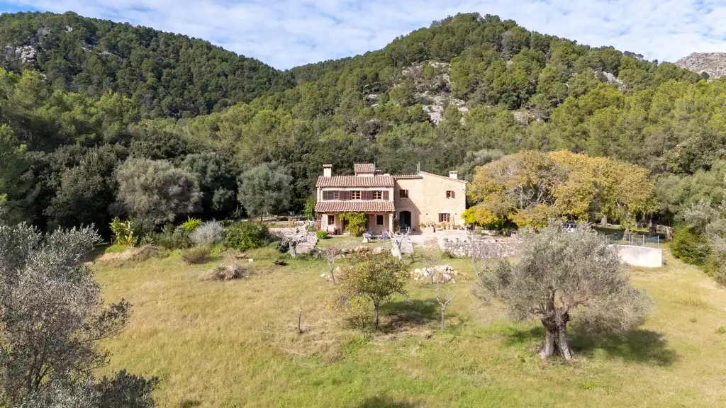 Casa rústica con piscina en venta en Pollença Poble, imagen 3