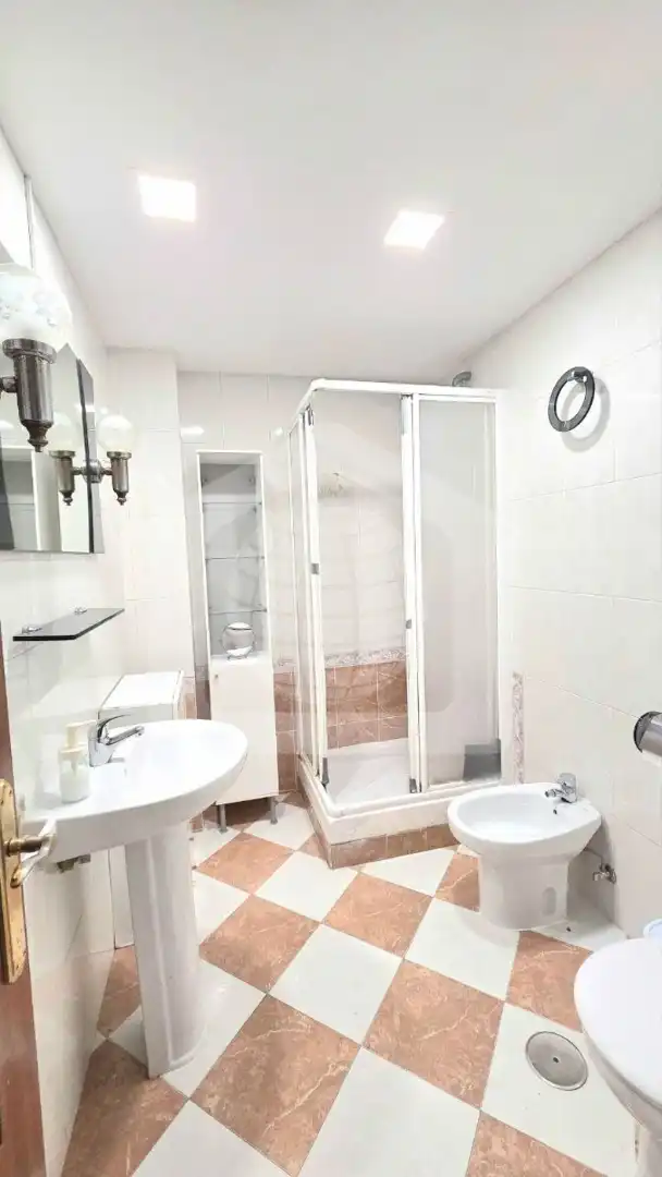 Bathroom of Flat for sale in Málaga  with Terrace