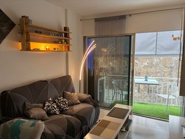 Apartament amb balcó en venda a Calle Francia 1