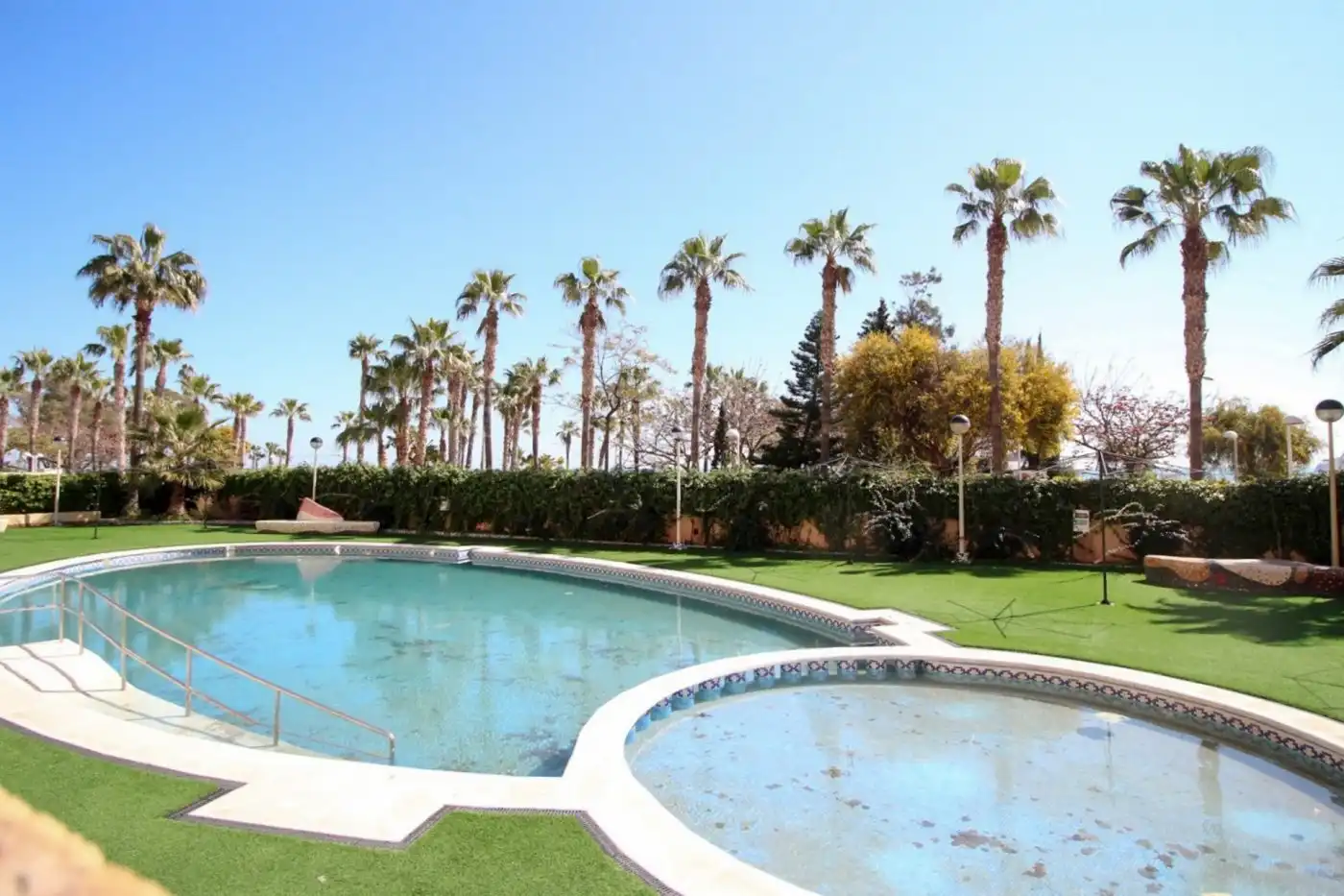 Piscina de Apartament en venda en Oropesa del Mar / Orpesa amb Terrassa, Moblat i Piscina comunitària