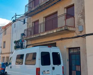 Vista exterior de Casa adosada en venda en Banyeres del Penedès amb Terrassa