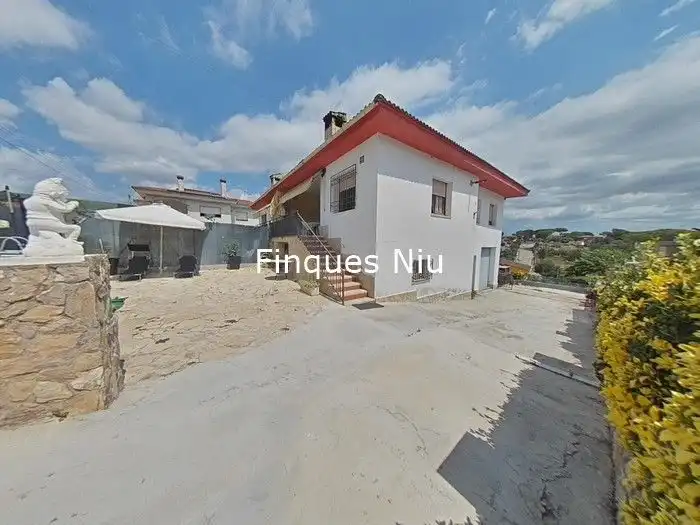 Chalet con jardín en venta en Avinguda Antonio Machado 2, imagen 3