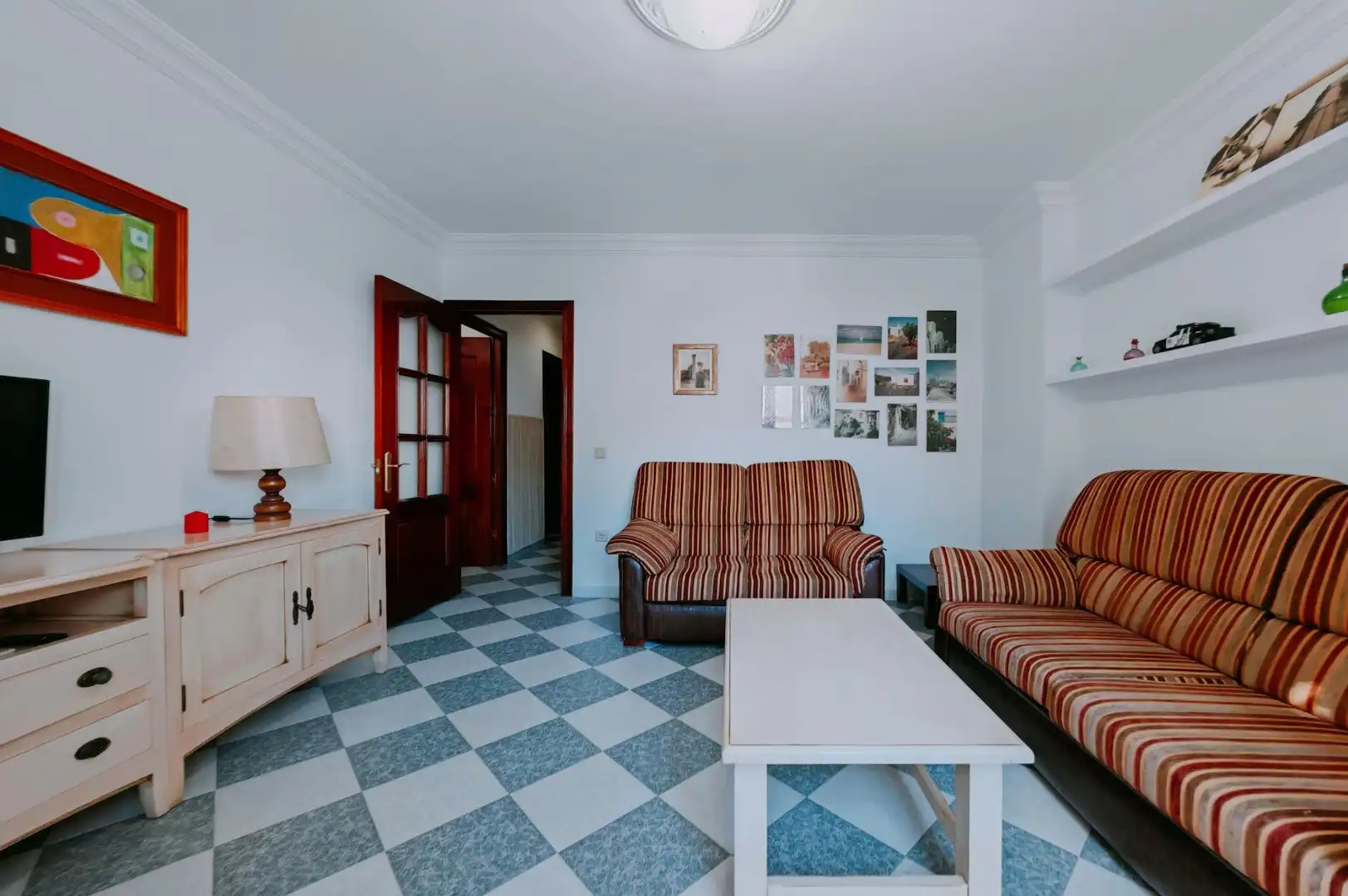 Sala d'estar de Pis en venda en Conil de la Frontera amb Terrassa, Moblat i Balcó