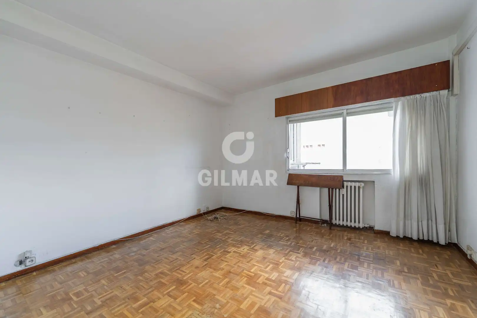 Habitación de Apartamento en venta en Madrid con Calefacción