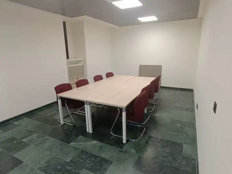 Oficina de lloguer en Ponent
