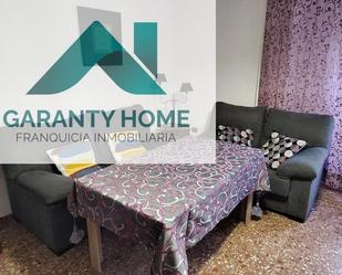 Living room of Flat to rent in  Jaén Capital