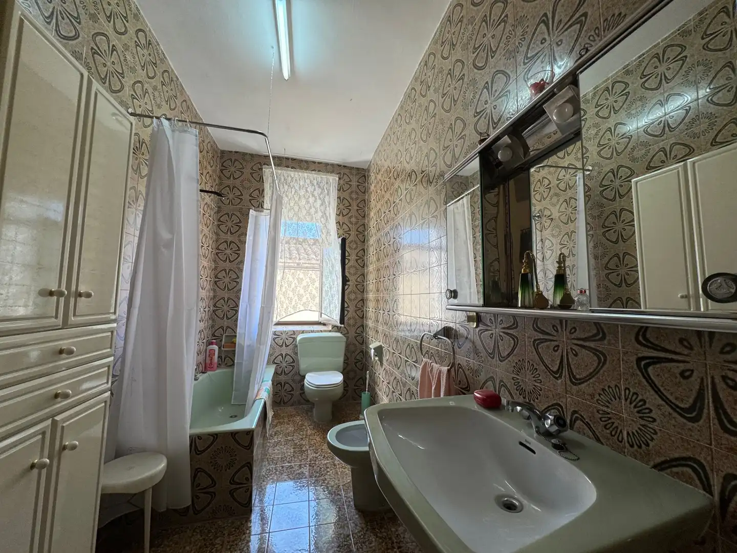 Baño de Finca rústica en venta en Osorno la Mayor con Parquet, Trastero y Amueblado