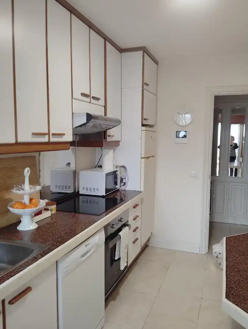 Küche von Wohnung zur Miete in Lugo mit Privatgarten, Abstellraum und Möbliert
