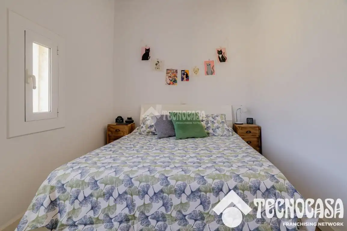 Schlafzimmer von Wohnung zum Verkauf in Barcelona mit Klimaanlage und Heizung