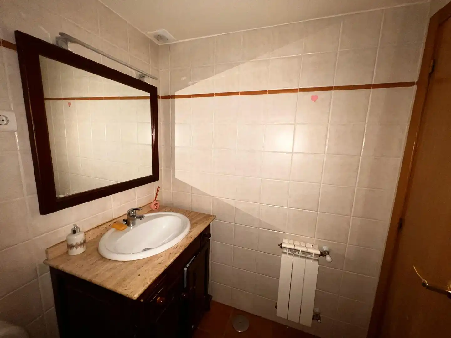 Baño de Casa adosada en venta en Pozuelo del Rey con Calefacción, Piscina y Amueblado