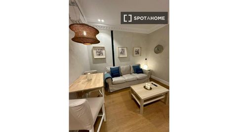 Foto 2 de Habitación en Cortes - Huertas, Madrid Capital