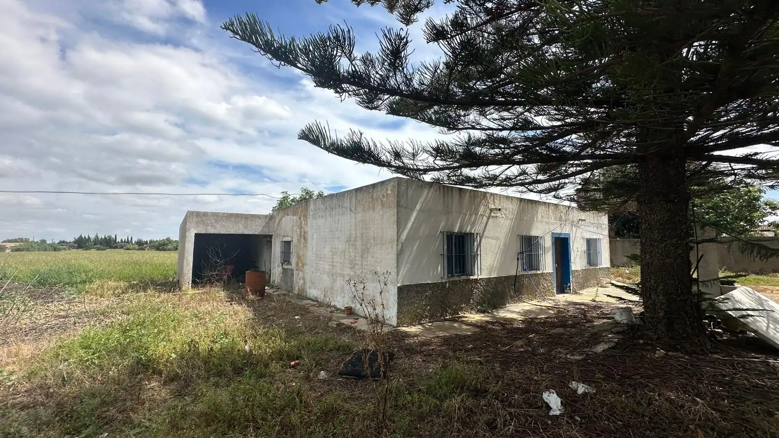 Vista exterior de Finca rústica en venda en Conil de la Frontera