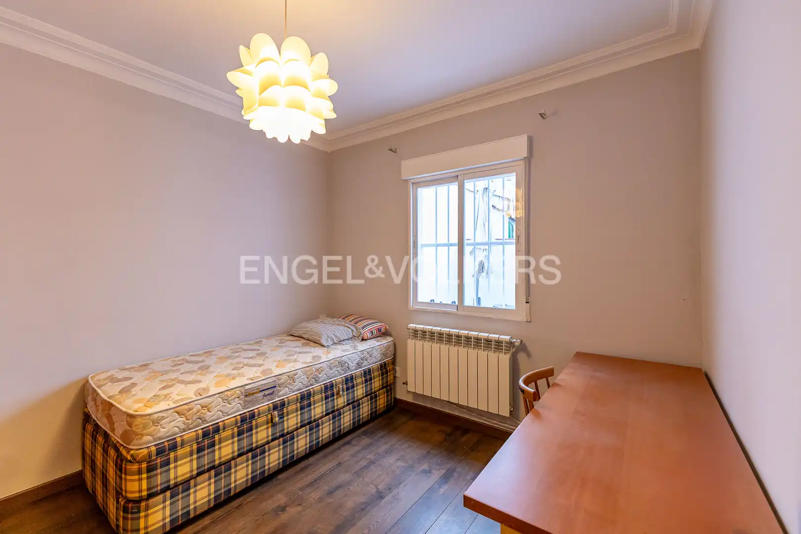 Schlafzimmer von Wohnung zur Miete in Madrid mit Klimaanlage, Heizung und Parkett