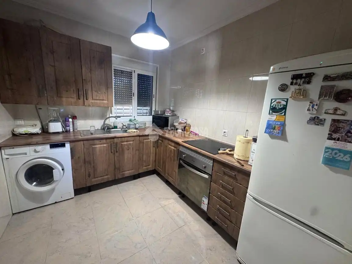 Kitchen of Flat for sale in Sevilla