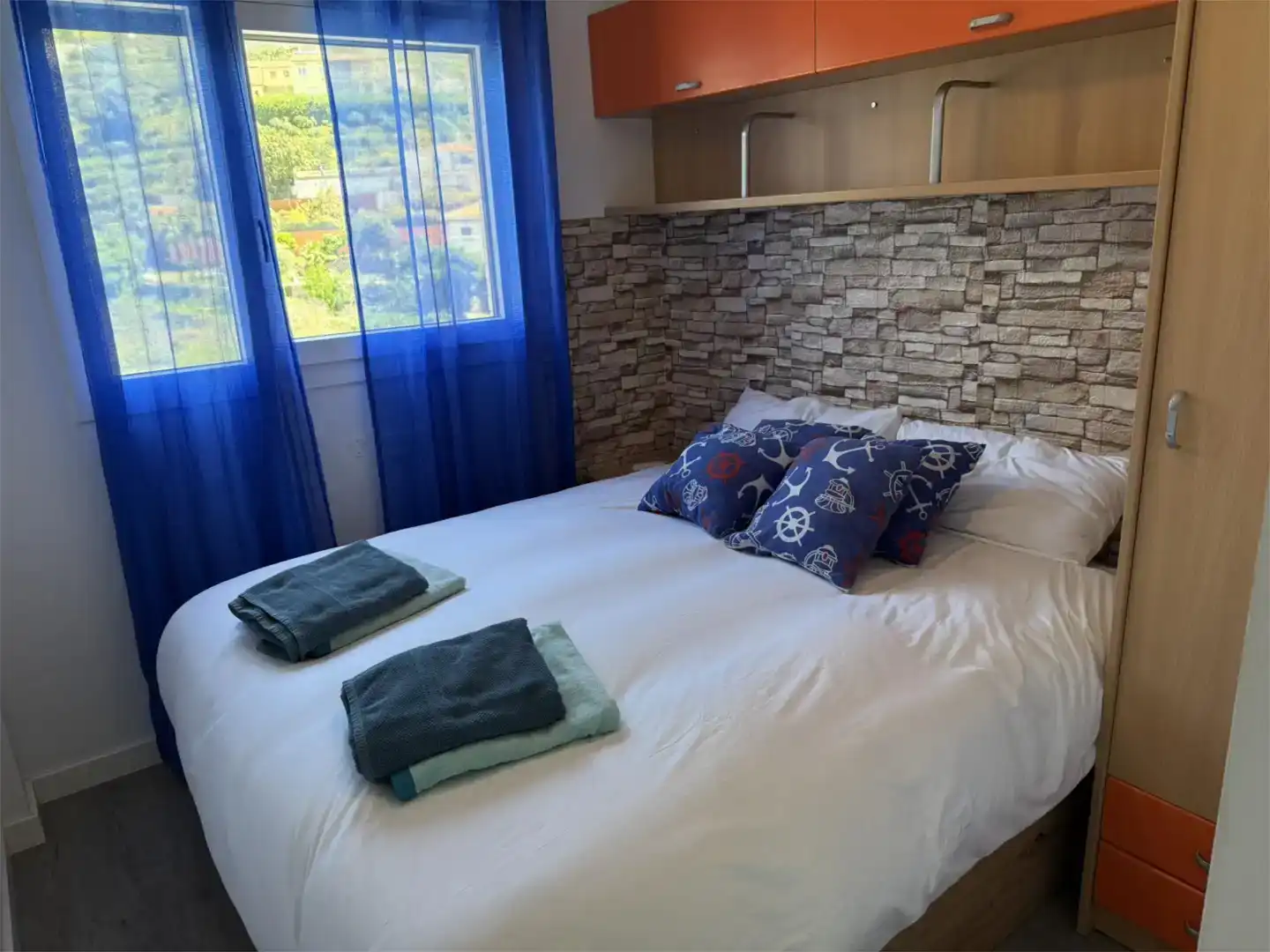 Schlafzimmer von Wohnung zur Miete in Velilla - Velilla Taramay
