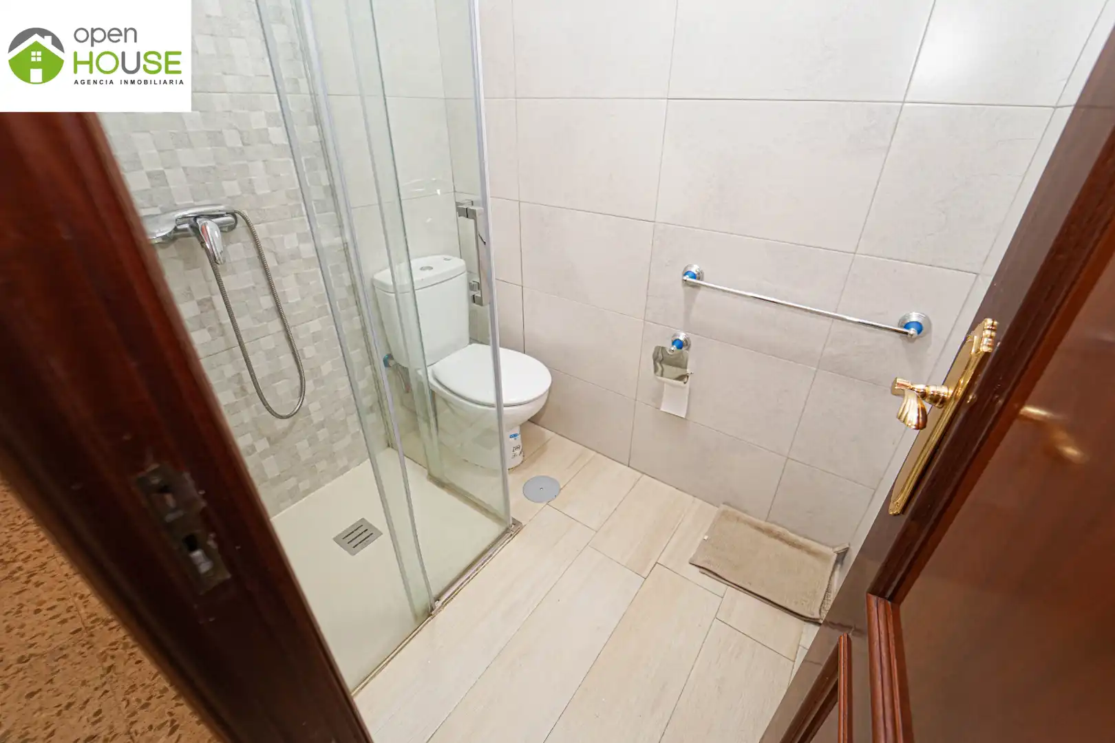 Bathroom of Flat for rent in Granada  with Heating, Furnished and Oven