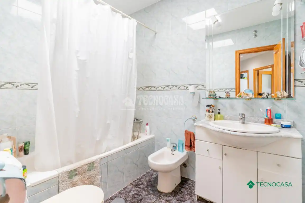 Badezimmer von Wohnung zum Verkauf in Vícar mit Klimaanlage und Terrasse