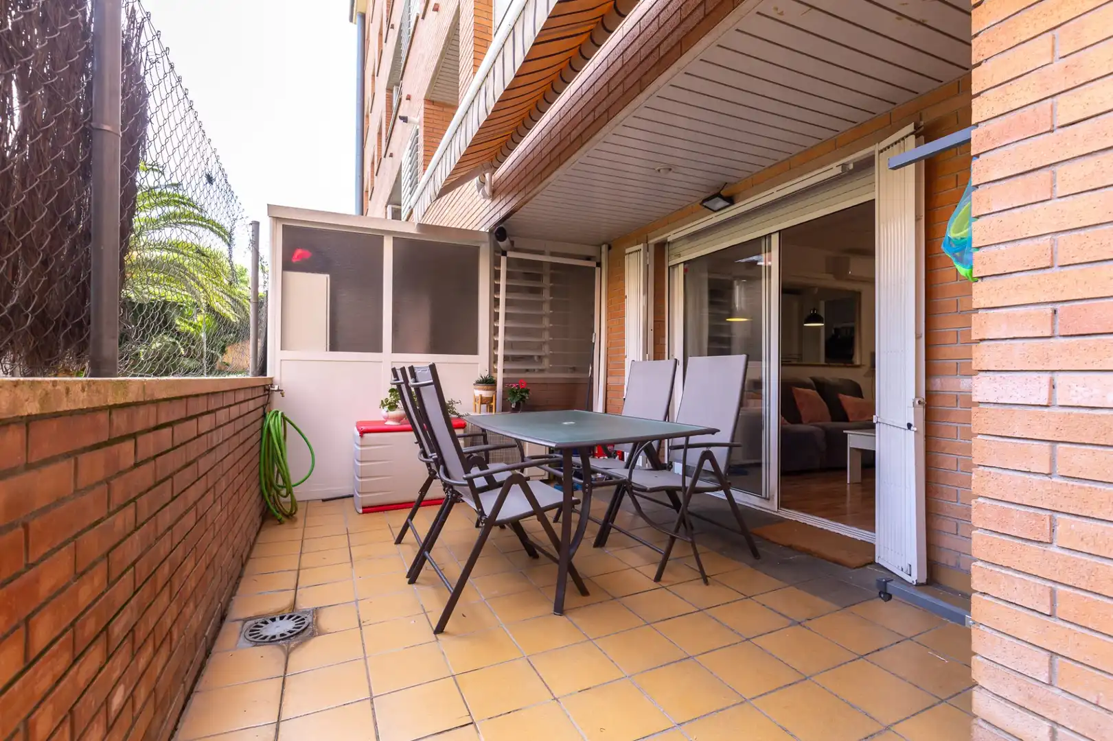 Terrasse von Erdgeschoss zum Verkauf in Rubí mit Klimaanlage, Heizung und Terrasse