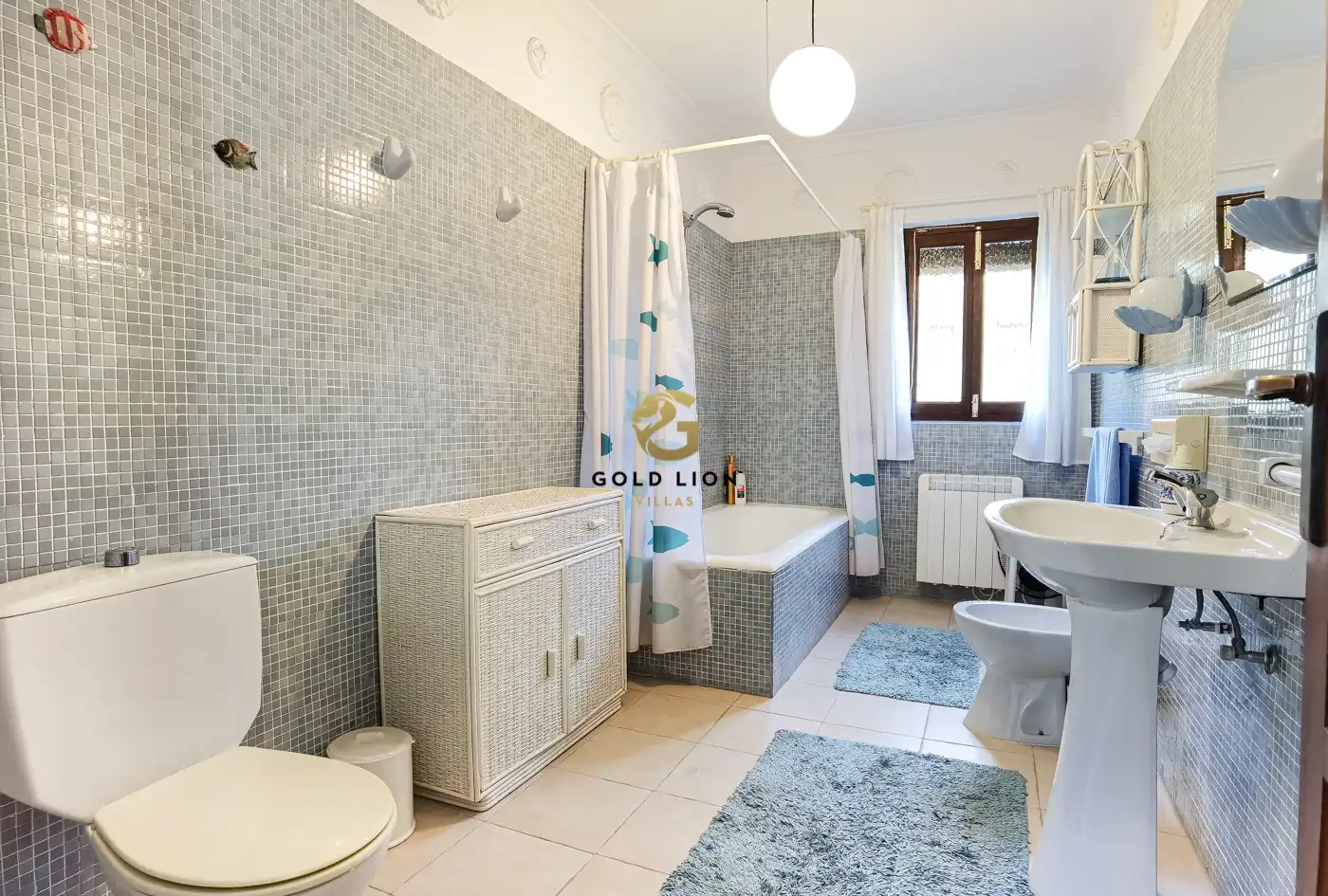 Bathroom of Houses for sale in Dénia  with Air Conditioner, Heating and Private garden