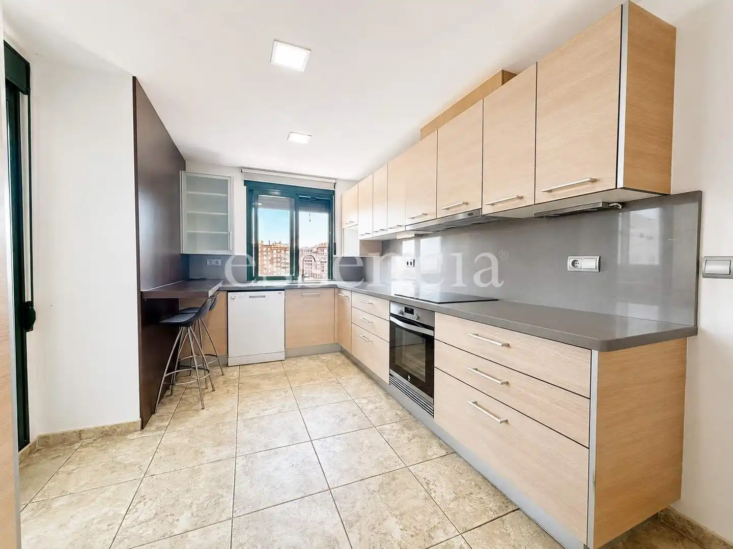 Cocina de Ático en venta en Gandia con Aire acondicionado, Jardín privado y Terraza