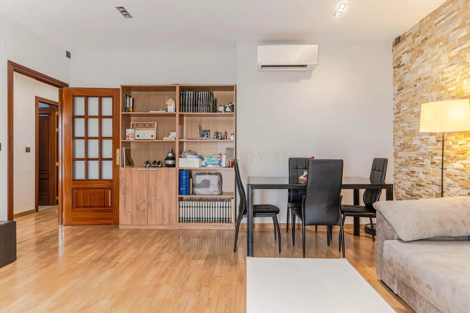 Living room of Flat for sale in Atarfe  with Storage room and Balcony