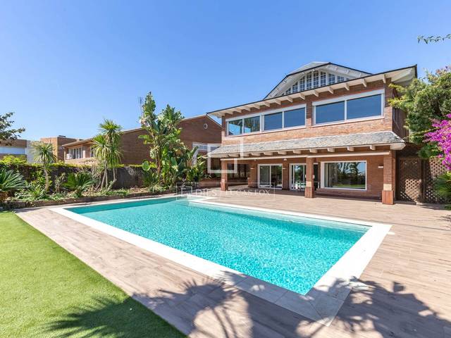 Casa-chalet en Venta en La Plana - Bellsoleig