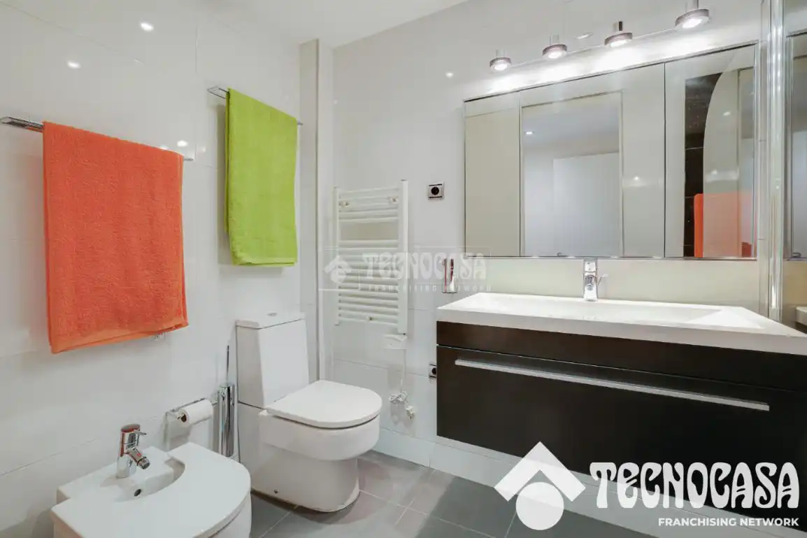 Baño de Piso en venta en Barcelona con Aire acondicionado, Parquet y Terraza