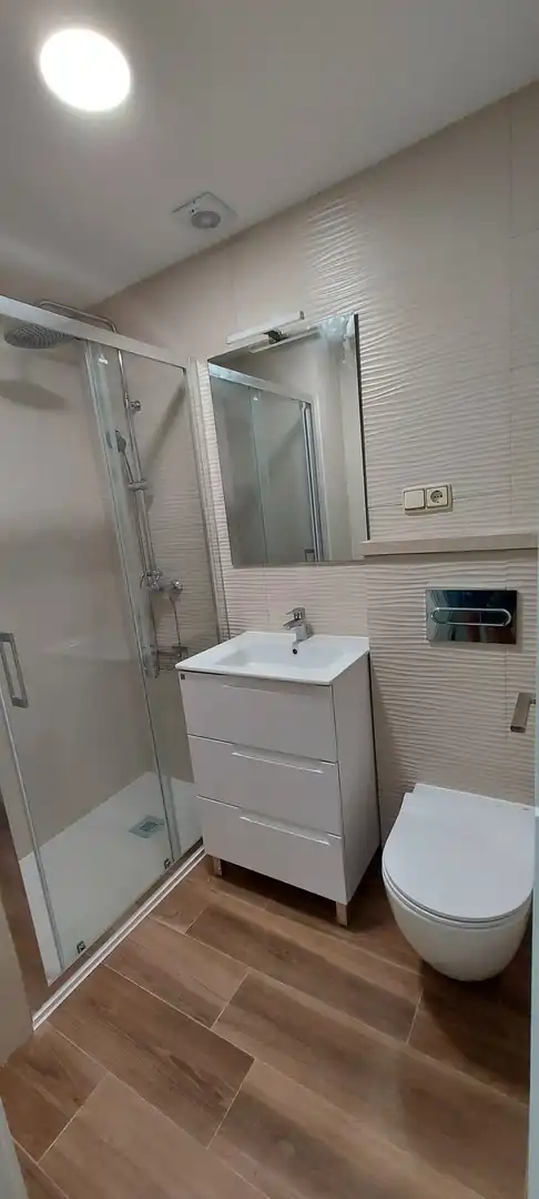 Bathroom of Flat for rent in Málaga  with Air Conditioner and Furnished