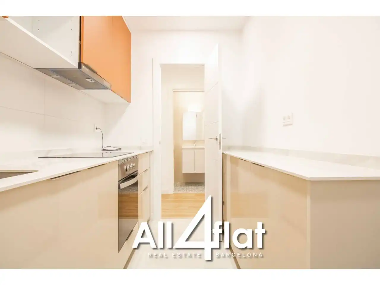 Kitchen of Flat for rent in Barcelona  with Air Conditioner and Alarm