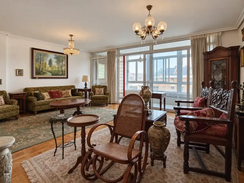 Flat with lift for sale in Avenida de los Castros